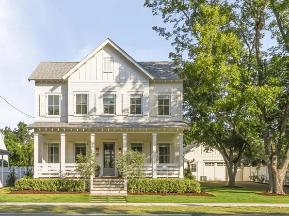 546 Center St, Mt Pleasant, SC 29464