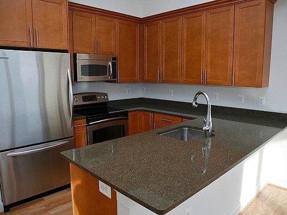 kitchen 2 (empty)