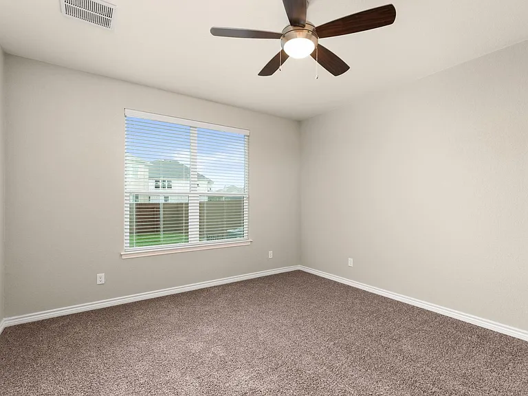 2073 Oxbow Cir — Photo 12