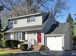 26 Birch Rd, Dumont, NJ 07628