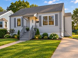 1338 Hoffman St, Hammond, IN 46327
