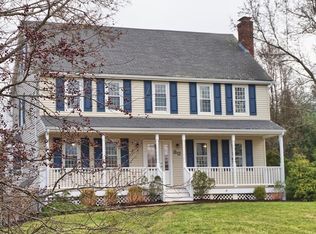 80 Pond St, Wrentham, MA 02093
