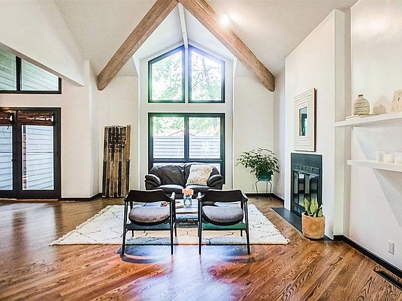 3rd image of 2110 Winn Pl