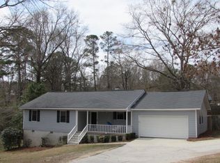 5461 Lake Dr, Macon, GA 31216