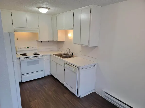 Pebble Bay Apartments