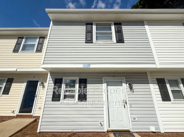 323 S Moore St #F, Clayton, NC 27520