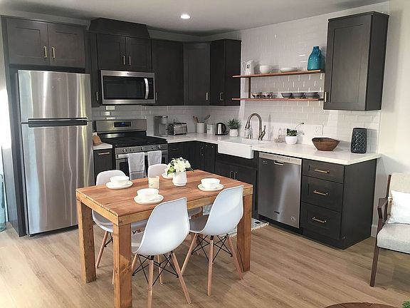 3rd image of 23965 Crosson Dr