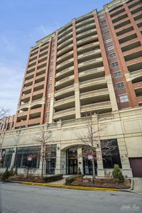 828 W Grace St APT 505, Chicago, IL, 60613