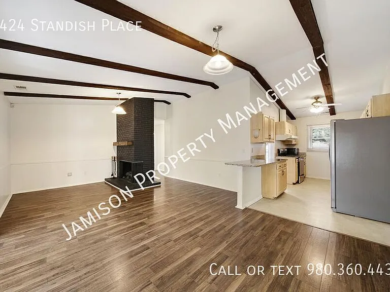 1424 Standish Pl — Photo 15