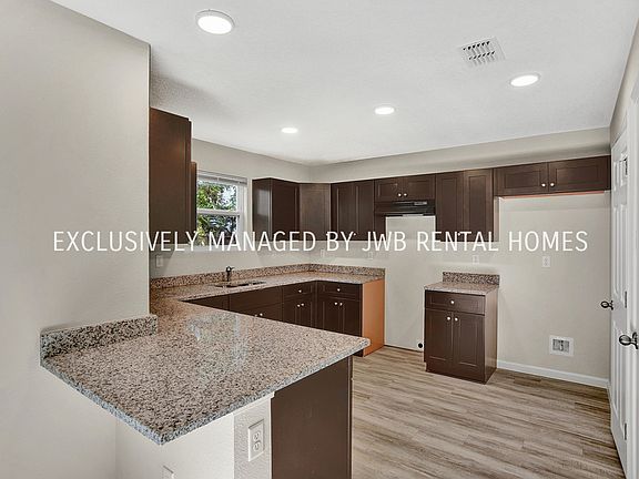 2nd image of 1261 Phelps St