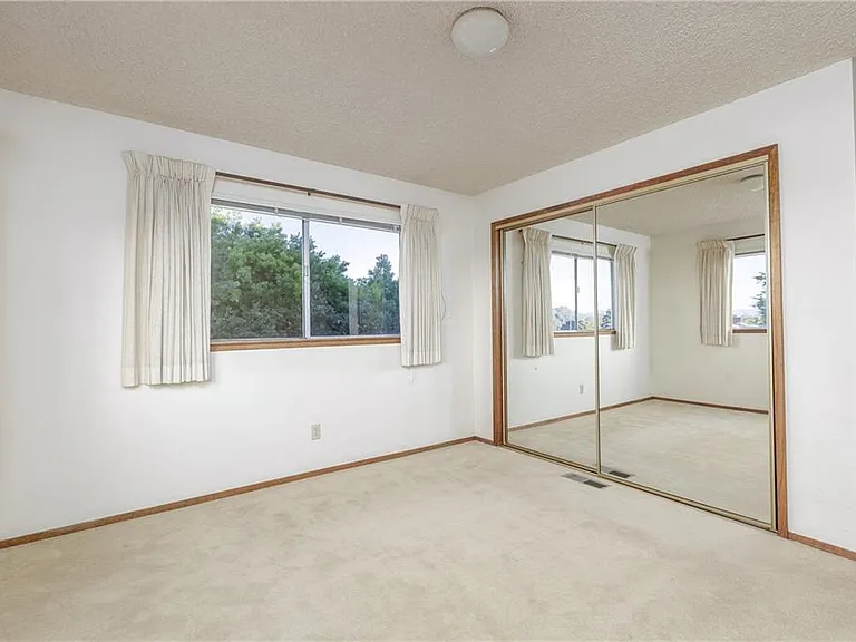2440 Oak Ridge Dr — Photo 19