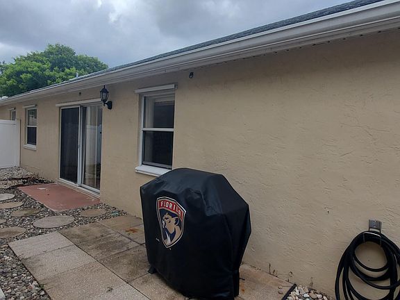 5th image of 1312 Fairfax Circle E