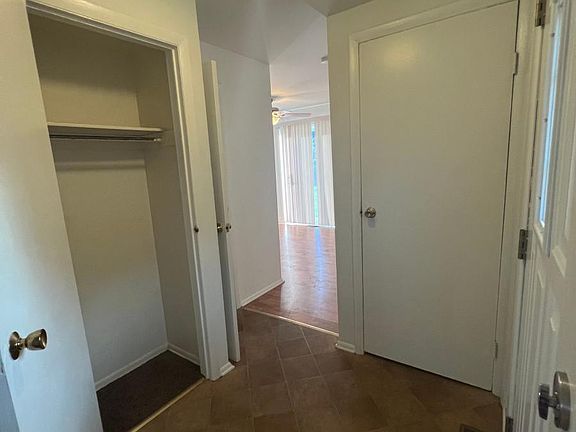 4th image of 3069 Rotunda Ct S #D8337fd24