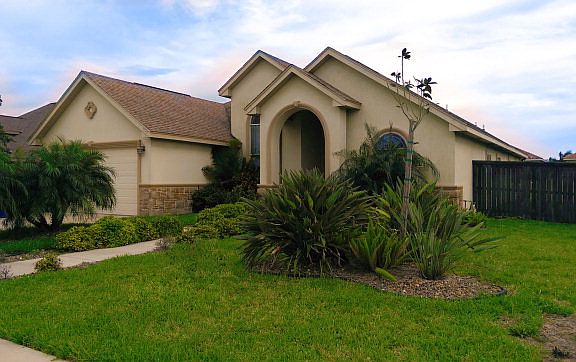 3rd image of 1320 La Cantera Ave