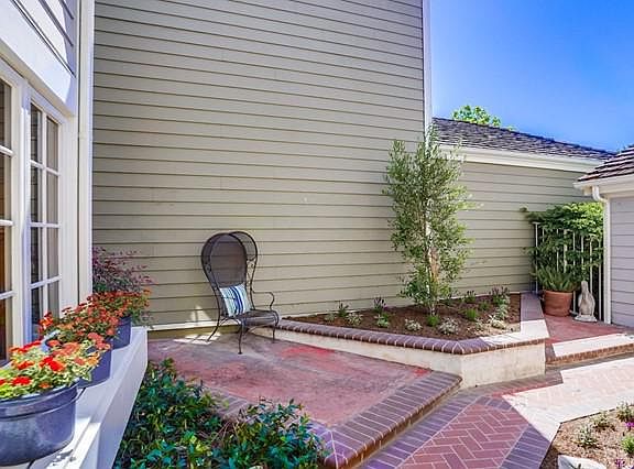 3rd image of 404 Paseo Dorado