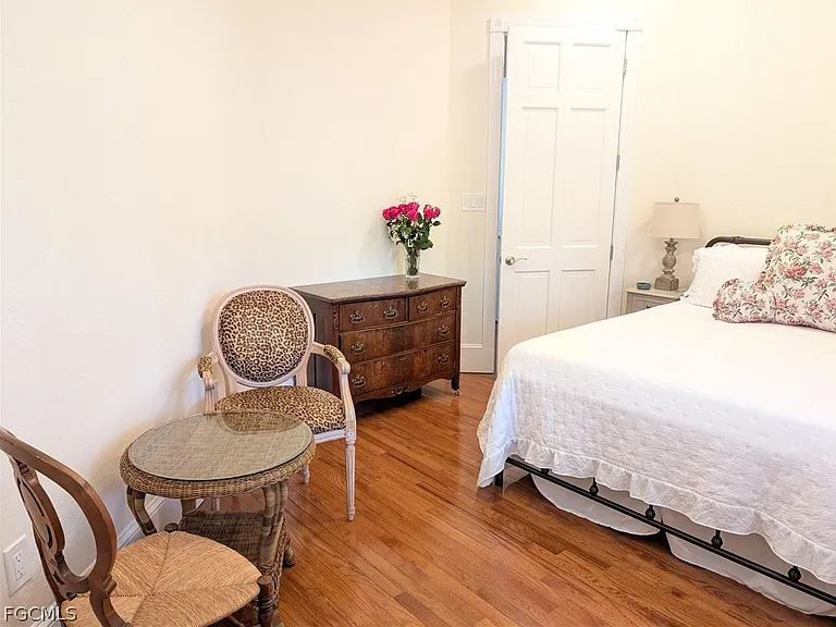 2878 Valencia Way — Photo 18