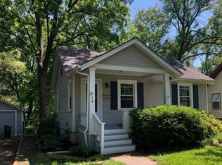 215 E 18th St, Lawrence, KS 66044