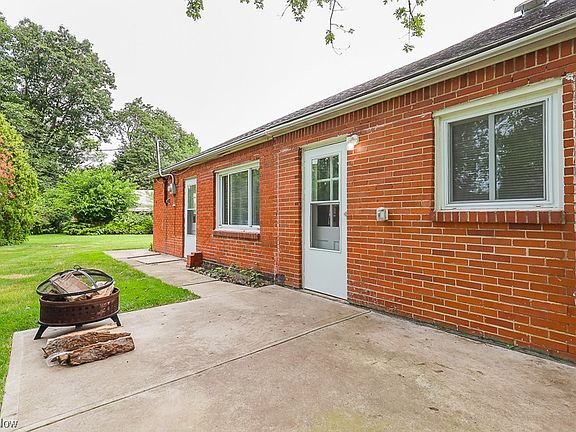 3rd image of 27336 Oak Ct