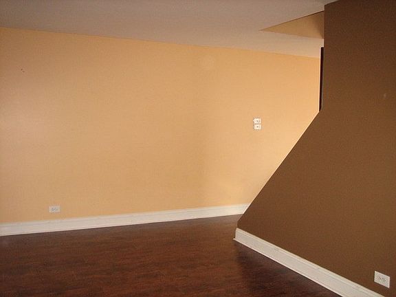 3rd image of 8910 Robin Dr APT C