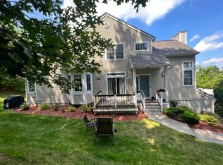 2 Reed Dr, Bedford, NH 03110
