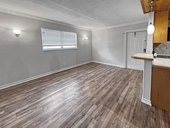 3rd image of 305 E Ocean Avenue #204