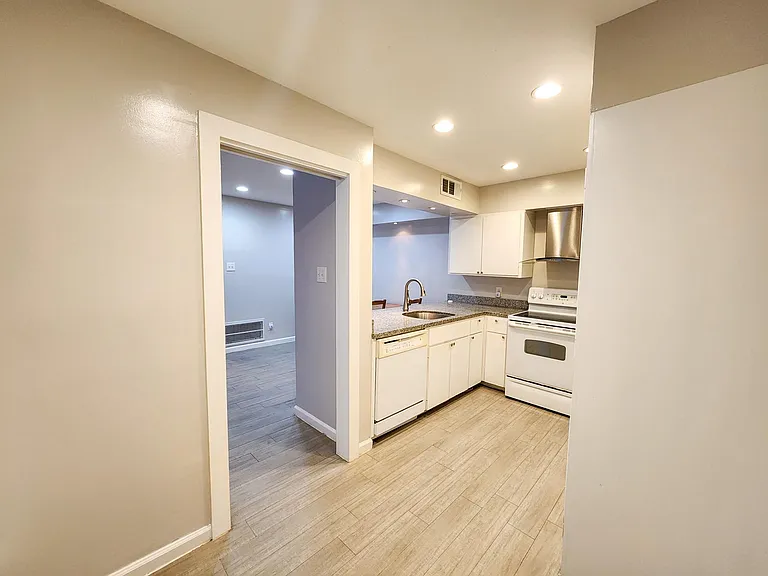 2575 Marilee Ln #1 — Photo 5