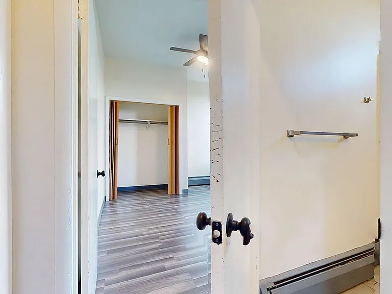 1800 Webster Ave #6 — Photo 24