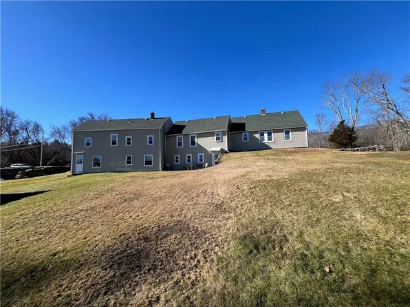 219 North Rd, Pascoag, RI 02859