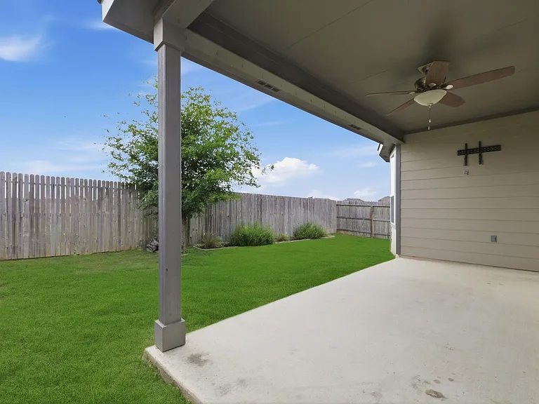 115 Inverness — Photo 34