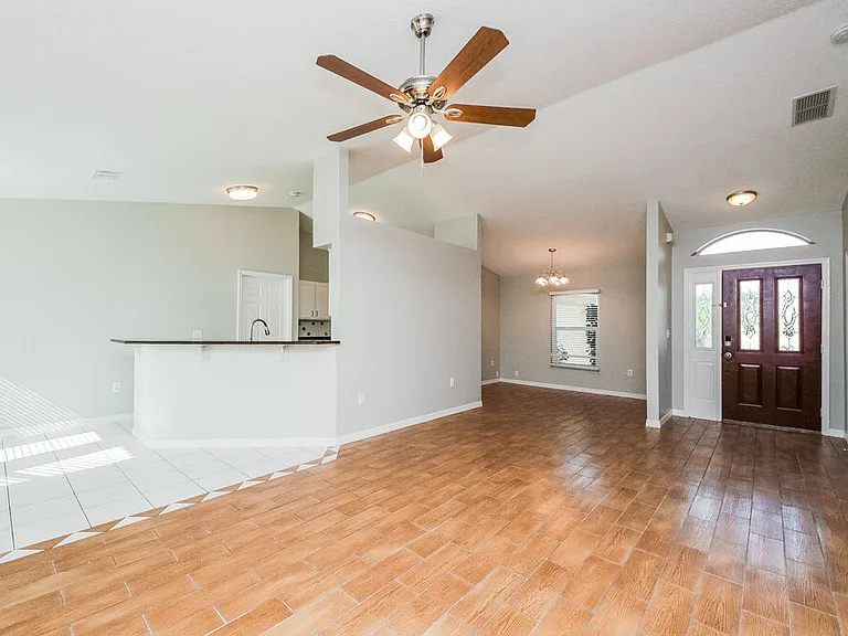 2315 Giselle Ct — Photo 5