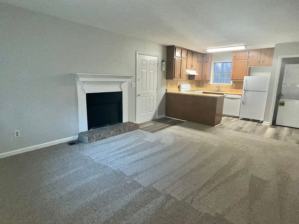 2nd image of 159 Appleton Blvd