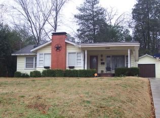 1008 E Brazos St, Palestine, TX 75801