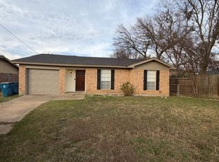 202 W Cotter Ave, Alvarado, TX 76009