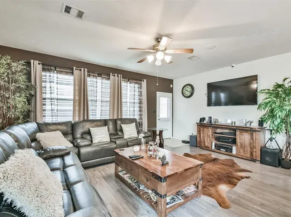 15103 Sun Glaze Court, Humble, TX 77346