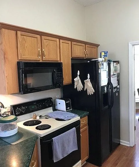 9701 Tributary Cv — Photo 3
