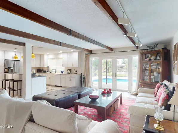 7 Yacht Club Ln, Indian Harbour Beach, FL 32937