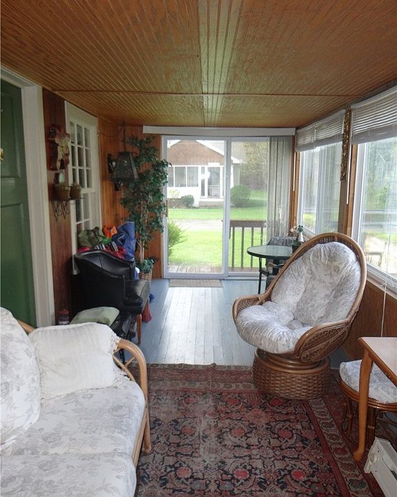 11920 Lakeview Dr, Conneaut Lake, PA 16316 Zillow