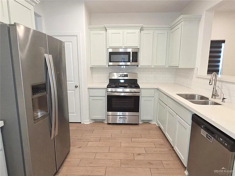 906 S Tecate Dr — Photo 8
