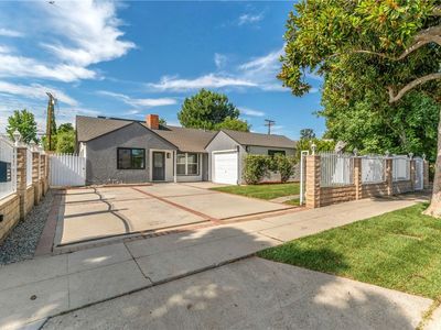 17405 Stagg St, Northridge, CA, 91325