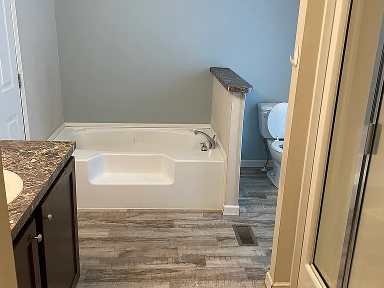 408 Pitts Cir — Photo 8