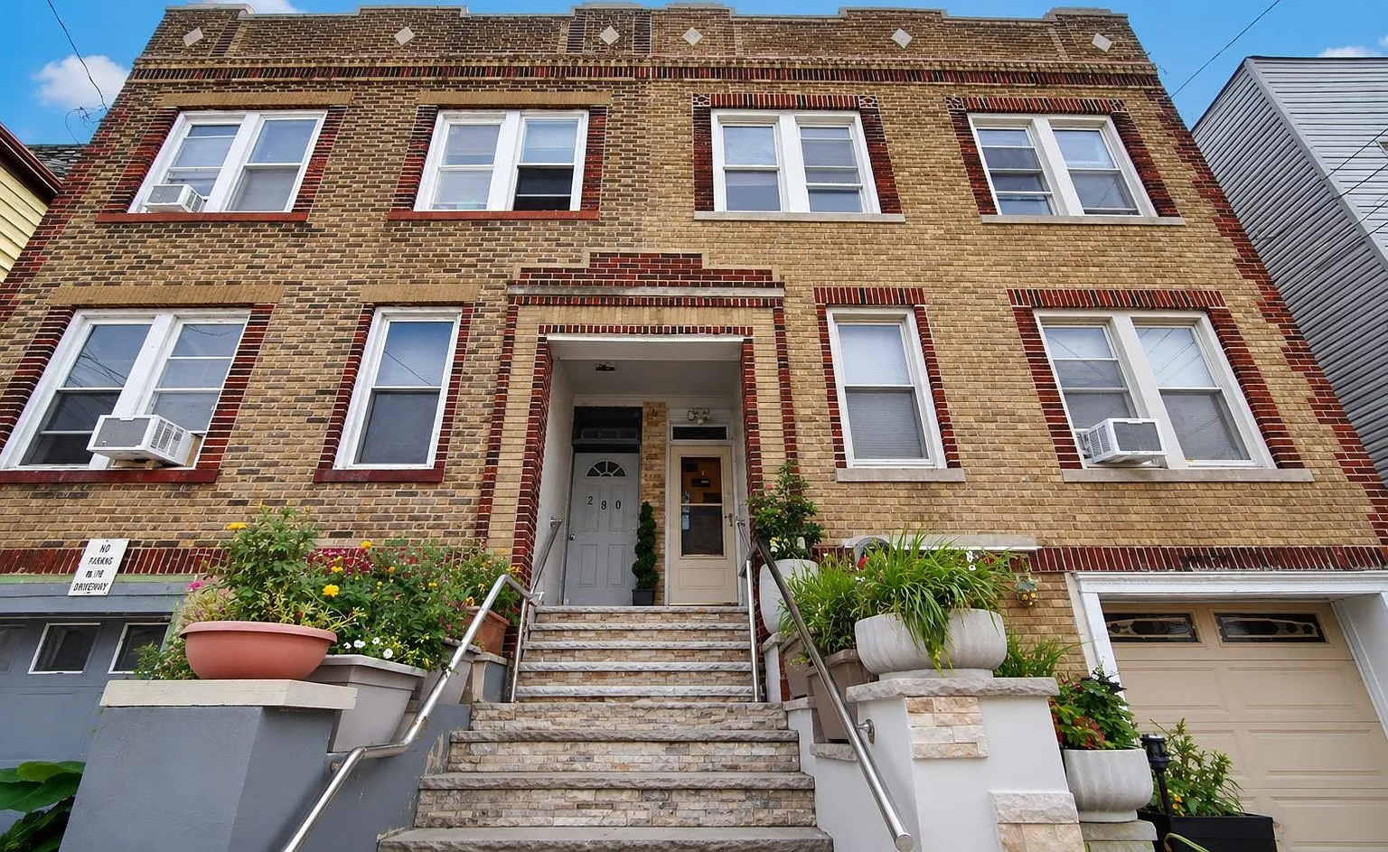 2 bed, 1.0 bath, $2,000 — Photo 1