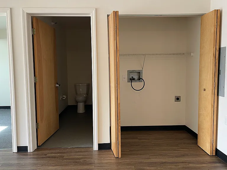 349 Farrell St — Photo 8