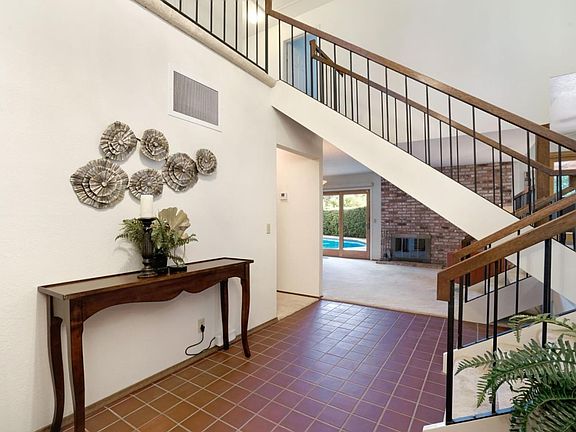4th image of 6520 Kingsland Ct