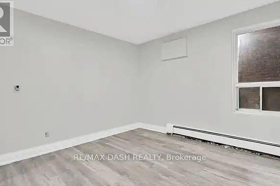 4th image of 7 Thorburn Ave #101