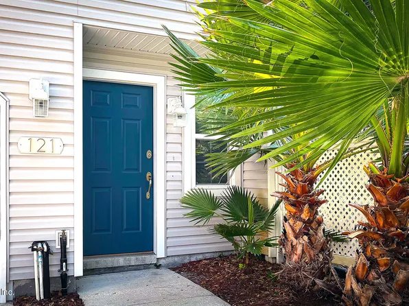 121 SAND CASTLE Way, Neptune Beach, FL 32266