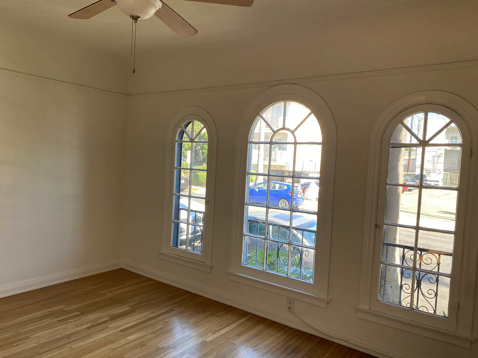 Studio, 550 sqft, $2,150 — Photo 3