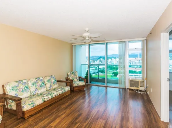 1133 Waimanu St APT 2403, Honolulu, HI 96814