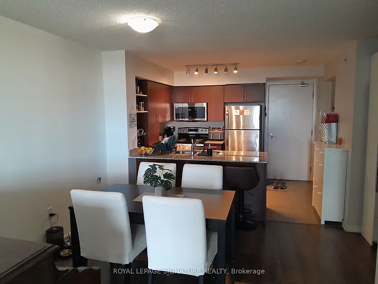 800 Lawrence Ave W #311 — Photo 4