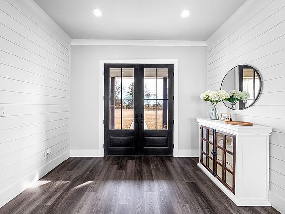 3rd image of 2865 County Road 2310