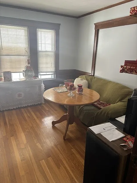 6 Bagnal St #2